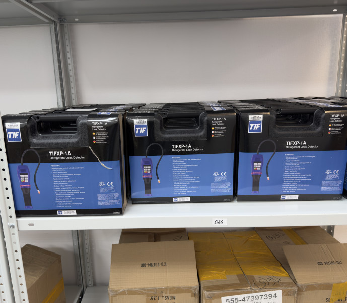 Течеискатель TIF XP-1A (ХР-1А) для контроля элегаза (SF6) и фреонов (хладагента)