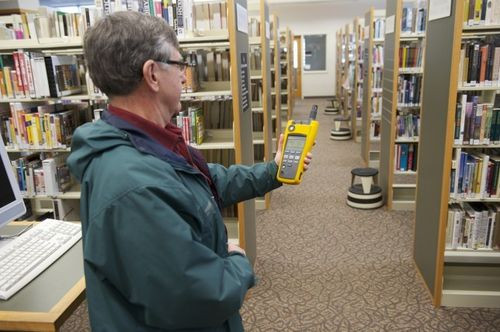 Газосигнализатор Fluke 975V с функцией измерения скорости